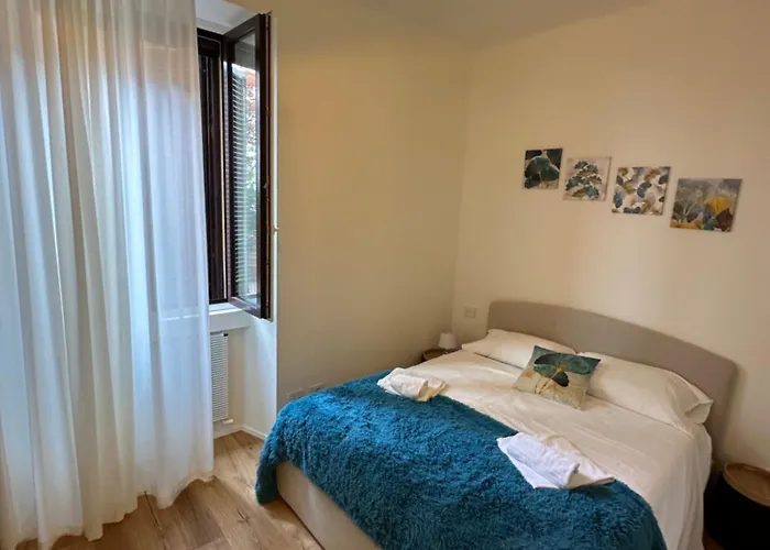 Duomo Private With Wi-fi Just Steps From The Duomo Demetra شقة ميلان